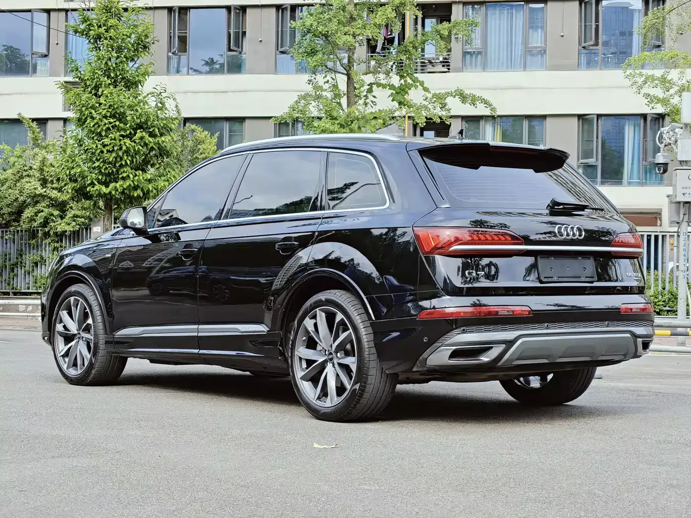 Audi Q7 2022 55 TFSI quattro S line Sport фото 3