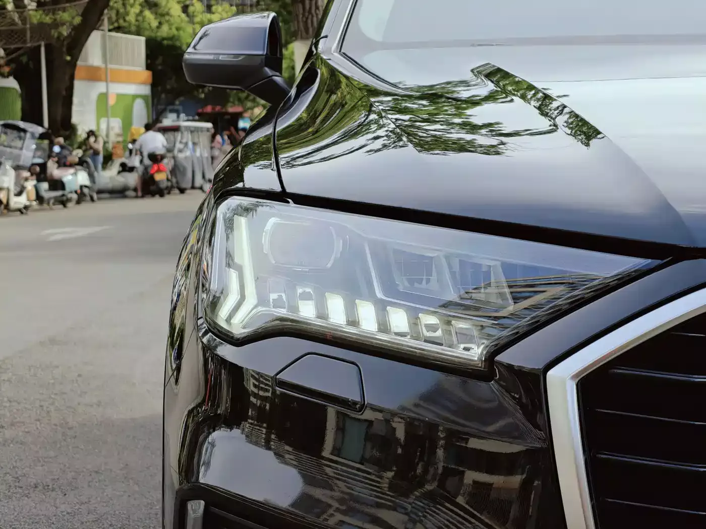 Audi Q7 2022 55 TFSI quattro S line Sport фото 5