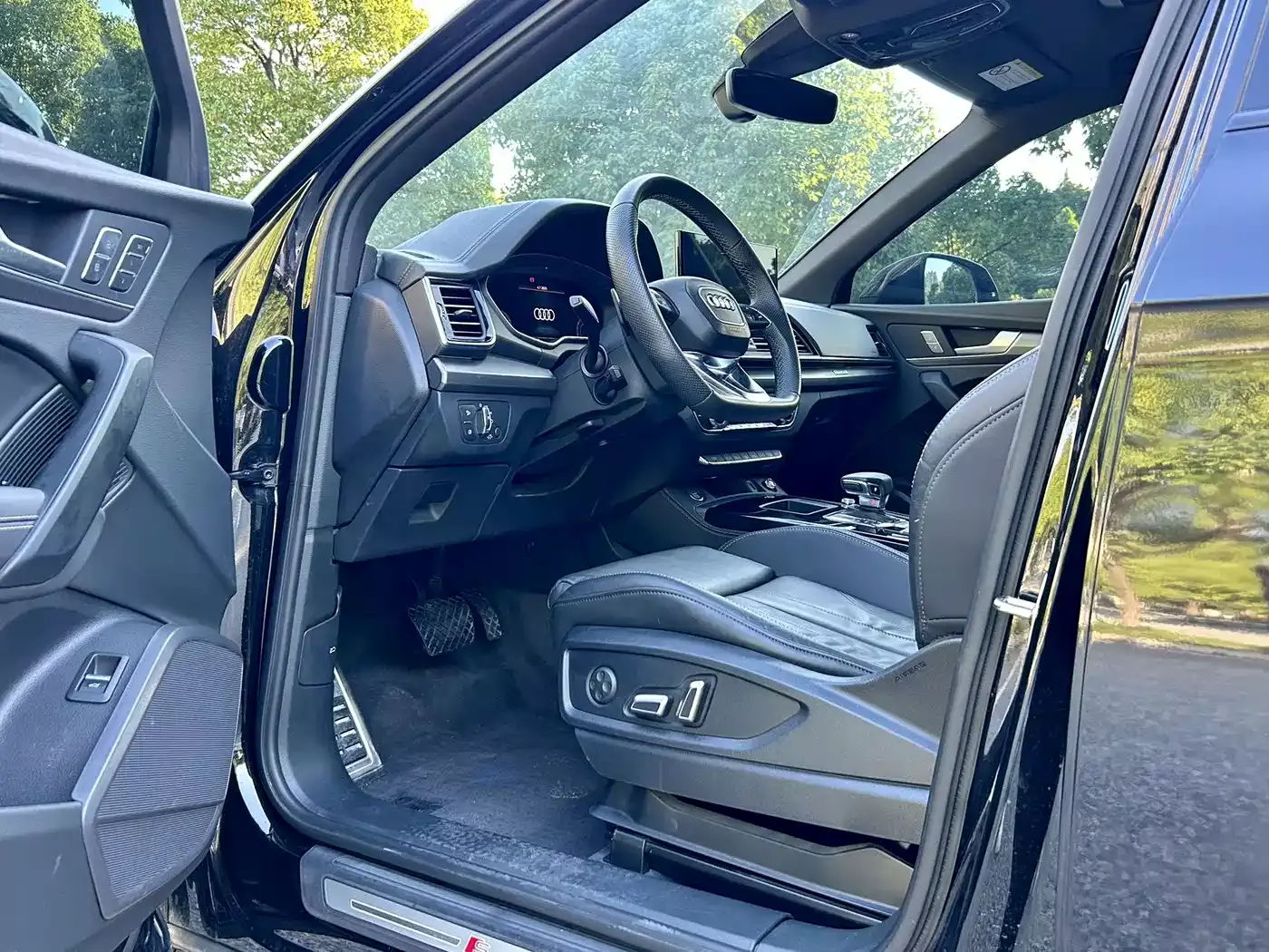 Audi Q5L 2024 Model 45 TFSI Luxury Dynamic фото 11