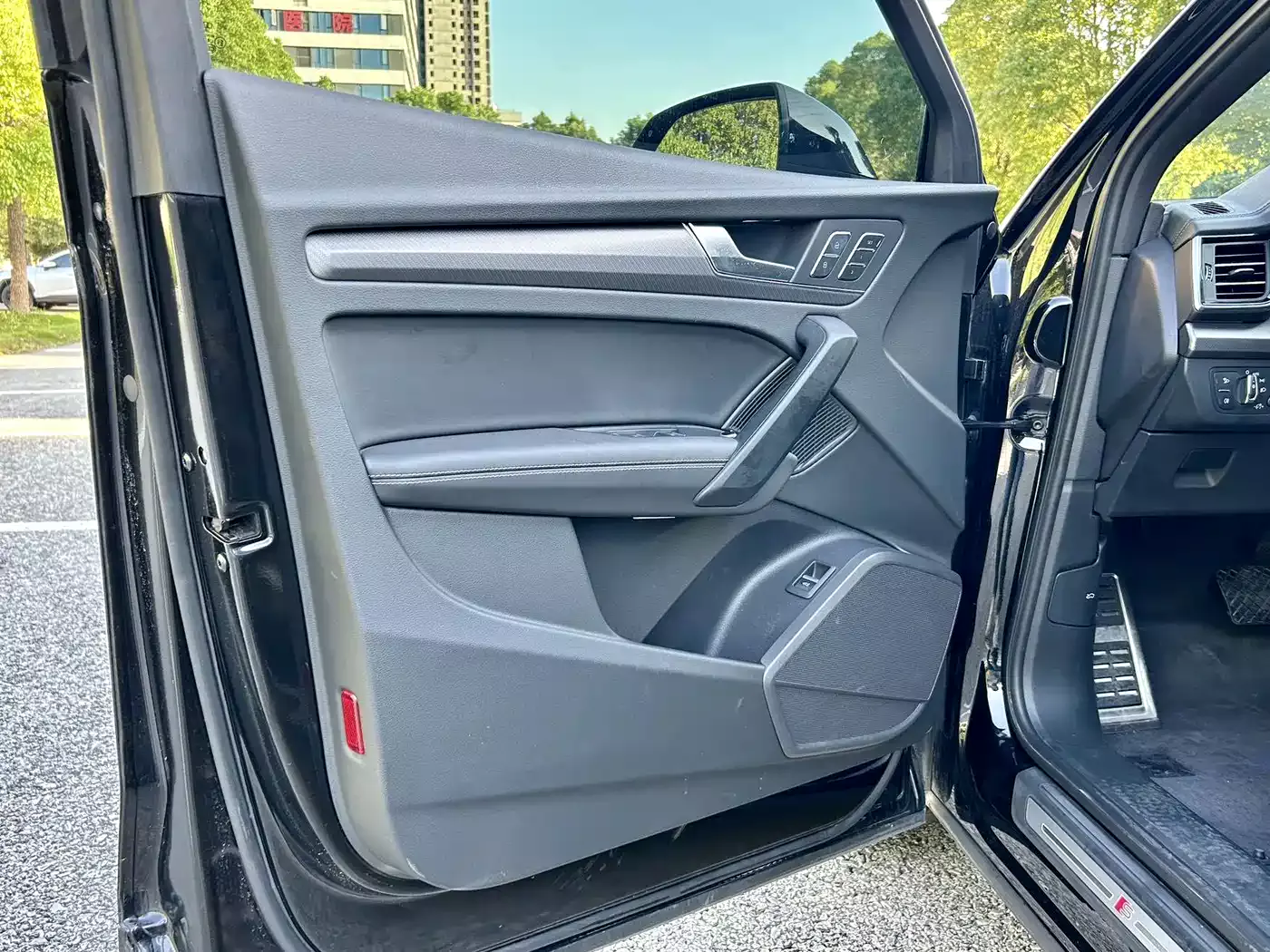 Audi Q5L 2024 Model 45 TFSI Luxury Dynamic фото 19