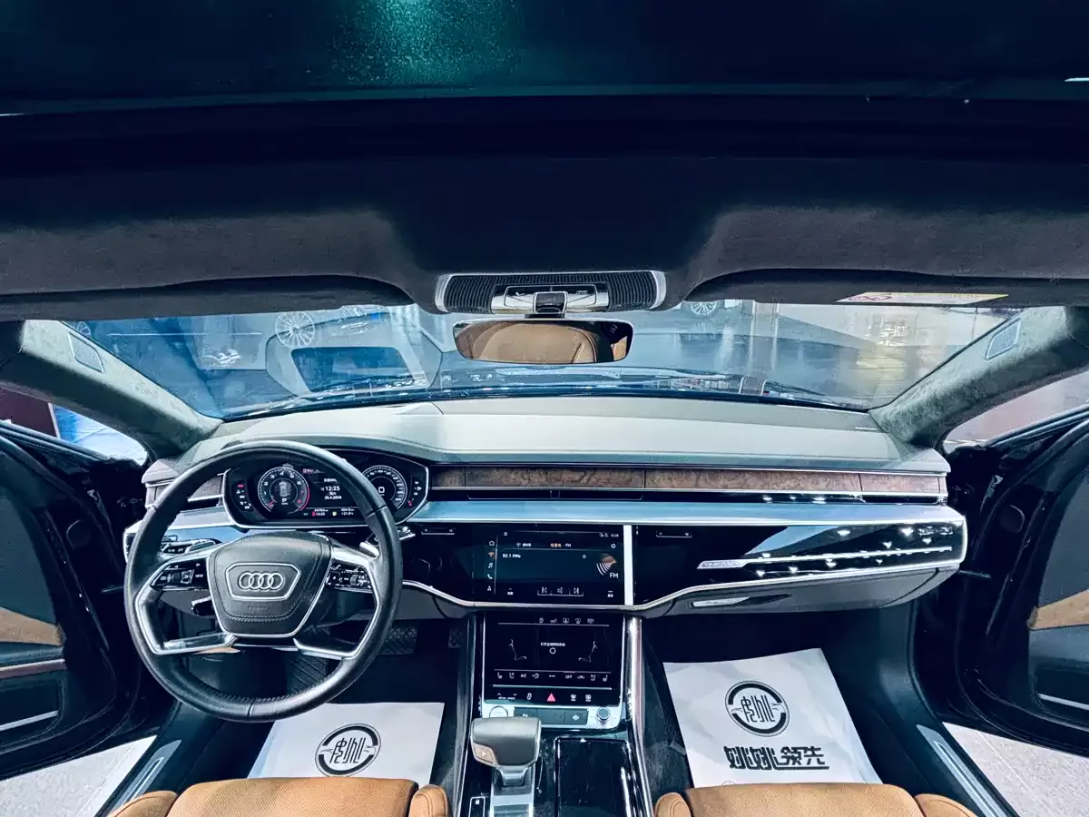 Audi A8 2018 A8L 55 TFSI quattro Luxury фото 4