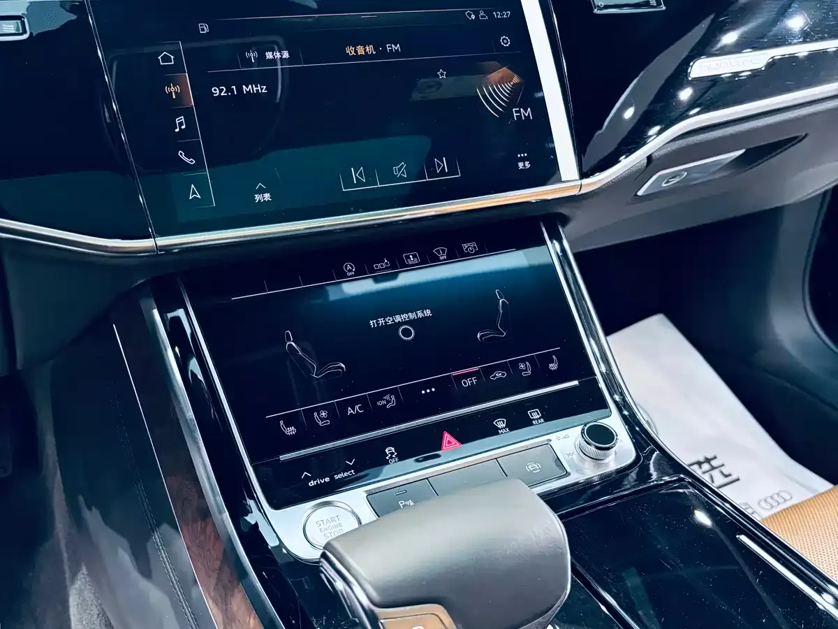 Audi A8 2018 A8L 55 TFSI quattro Luxury фото 8