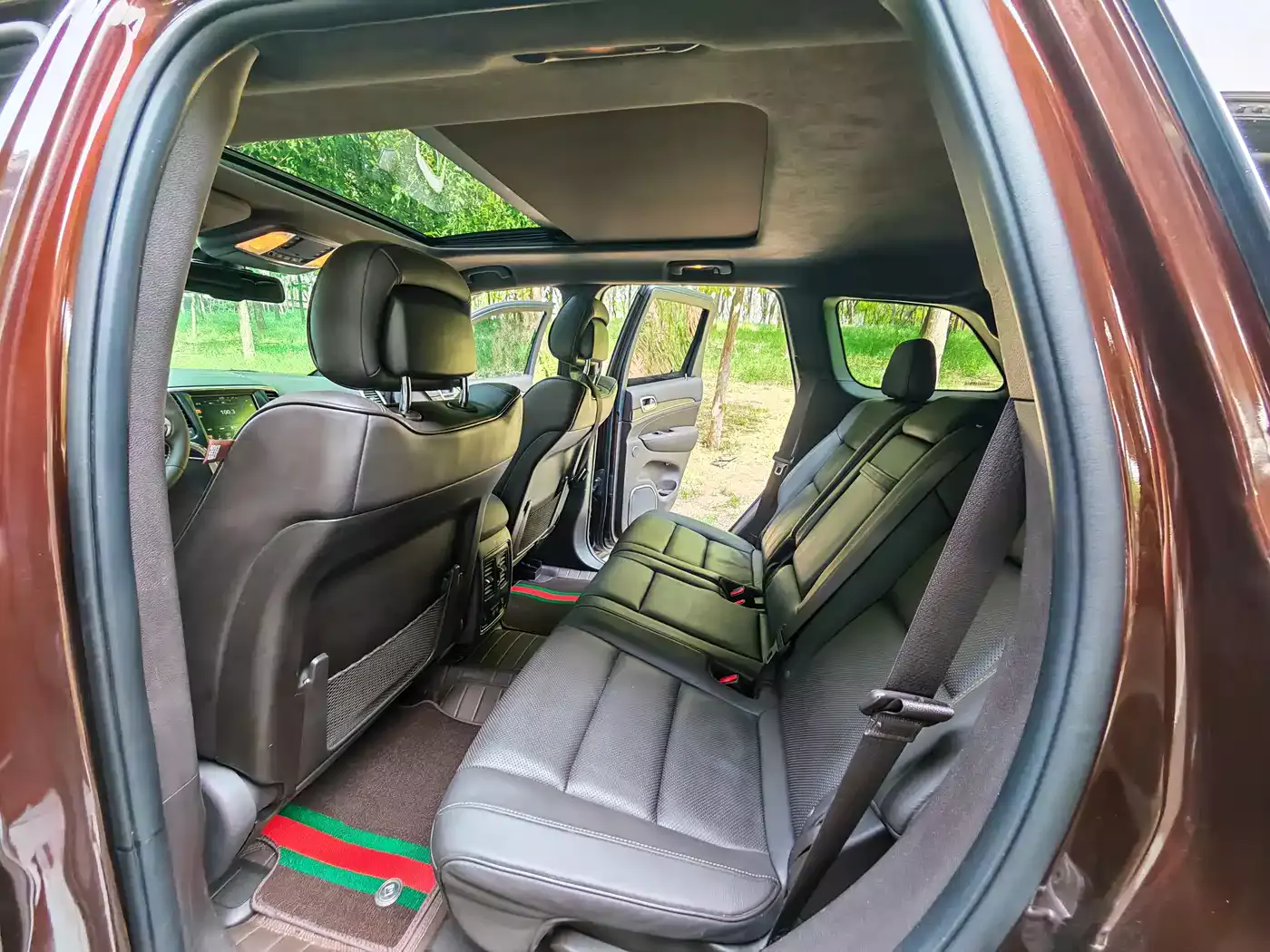 Jeep Grand Cherokee (Import) 2014 5.7L Flagship Deluxe Edition фото 5