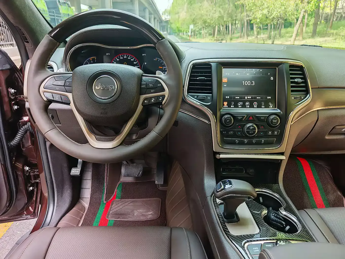 Jeep Grand Cherokee (Import) 2014 5.7L Flagship Deluxe Edition фото 7