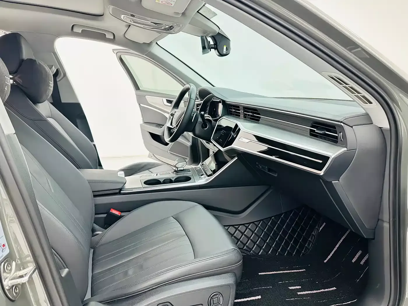 Audi A6 (Import) 2022 Avant Pioneer 40 TFSI Luxury Dynamic фото 10