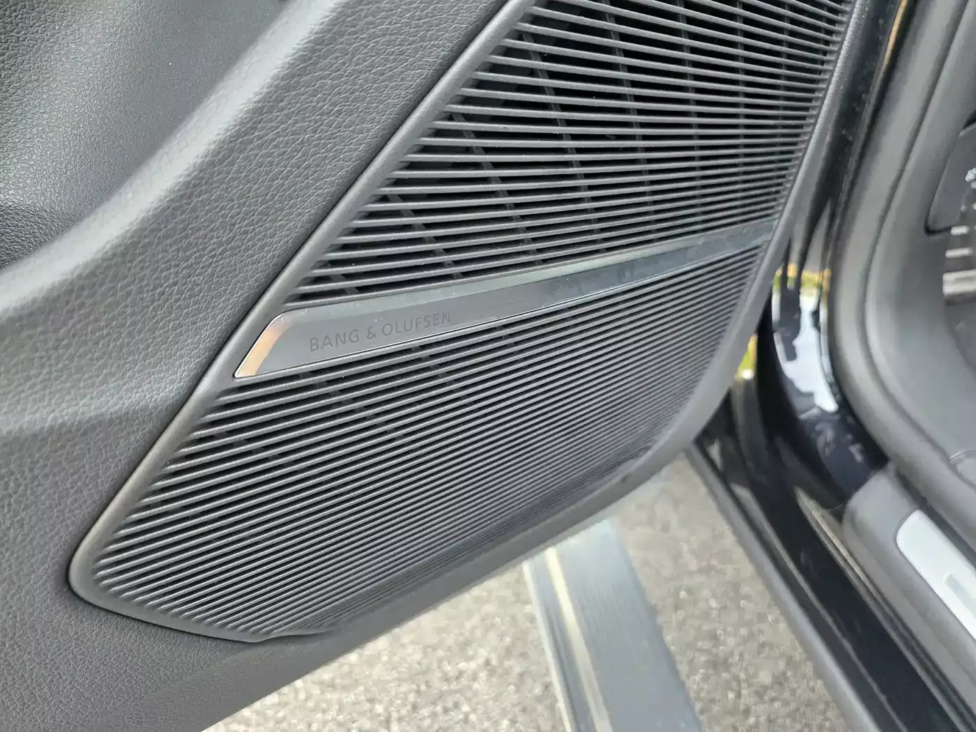 Audi Q8 2021 Model 55 TFSI Exclusive Dynamic фото 8
