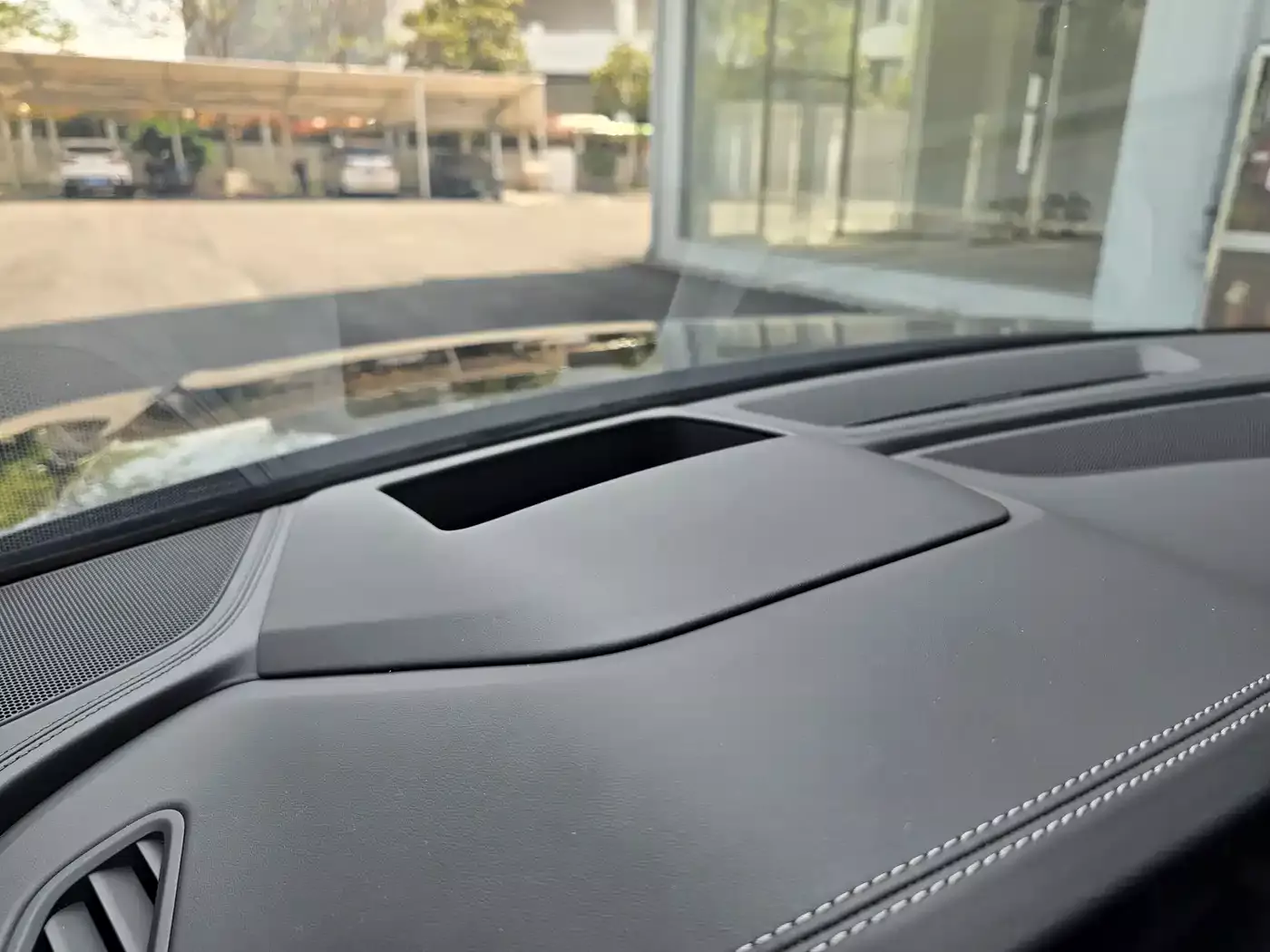 Audi Q8 2021 Model 55 TFSI Exclusive Dynamic фото 11