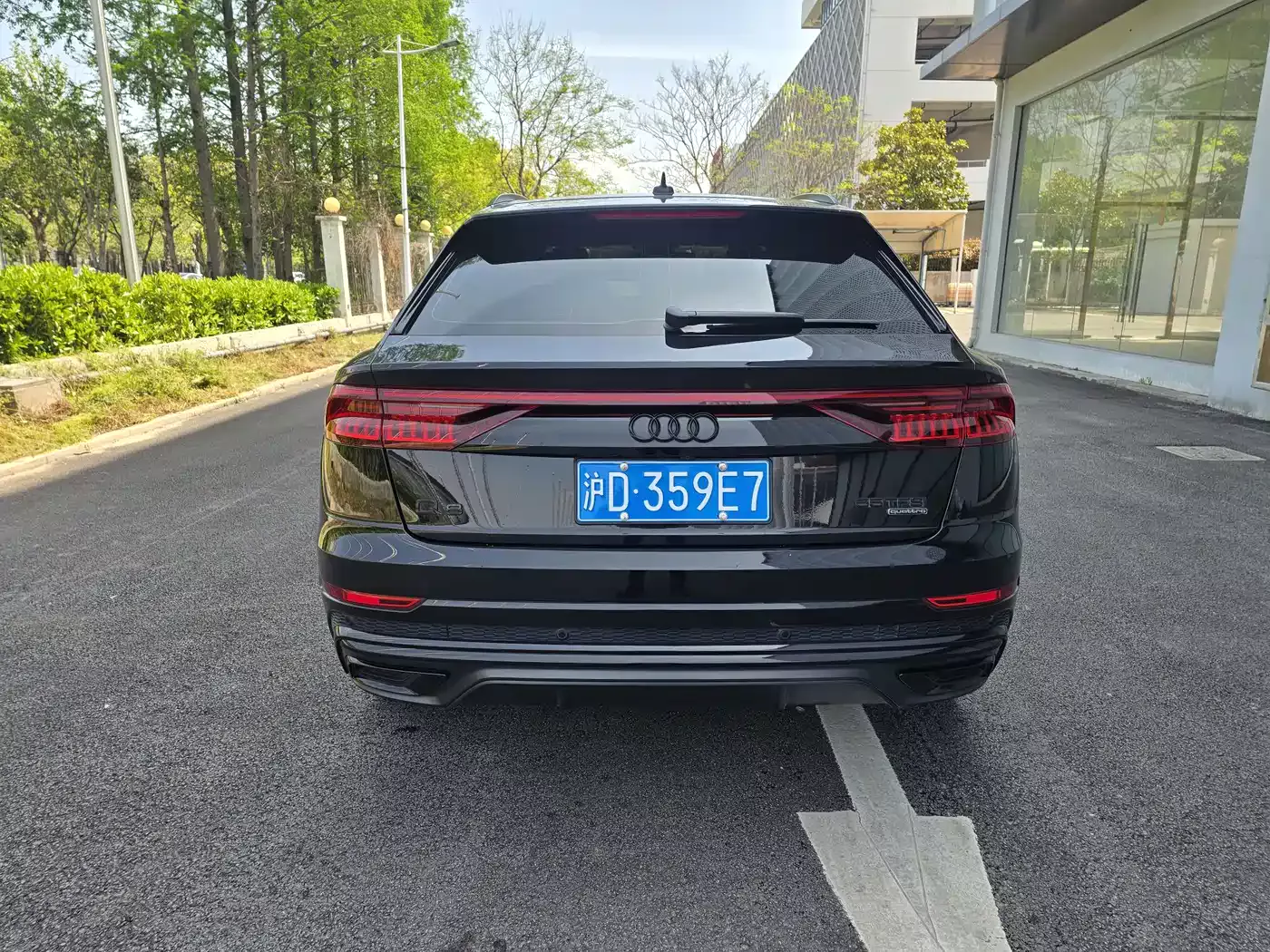 Audi Q8 2021 Model 55 TFSI Exclusive Dynamic фото 17