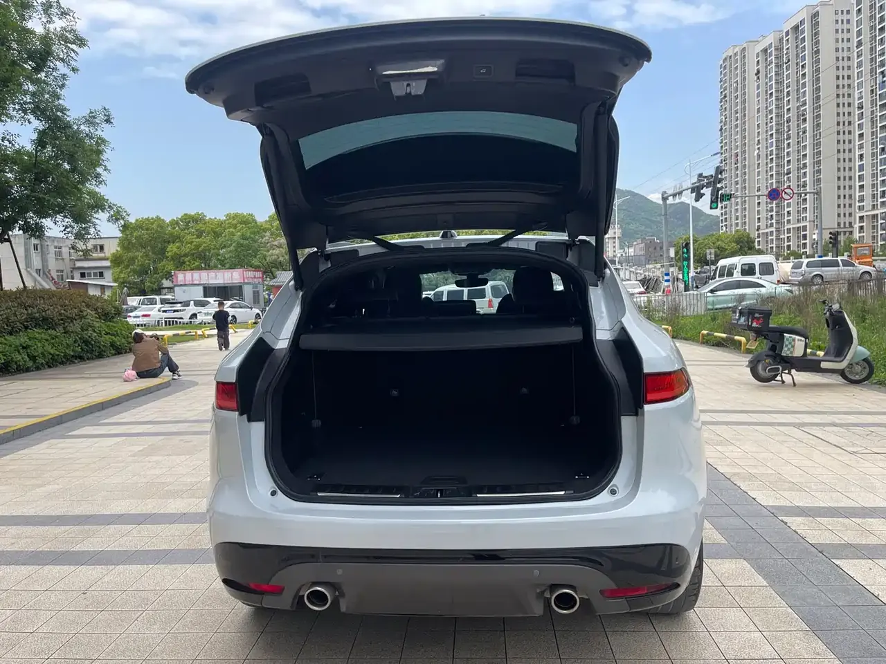 Jaguar F-PACE 2020 300-Sport фото 14