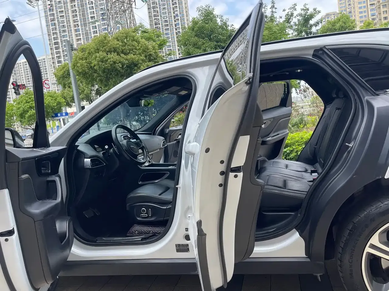 Jaguar F-PACE 2020 300-Sport фото 20