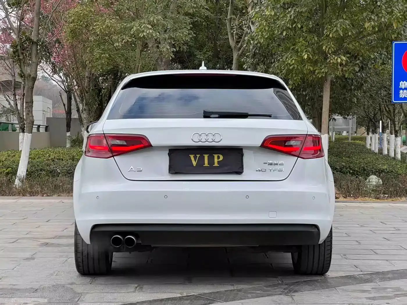 Audi A3 2015 Sportback 40 TFSI Automatic Comfort фото 6