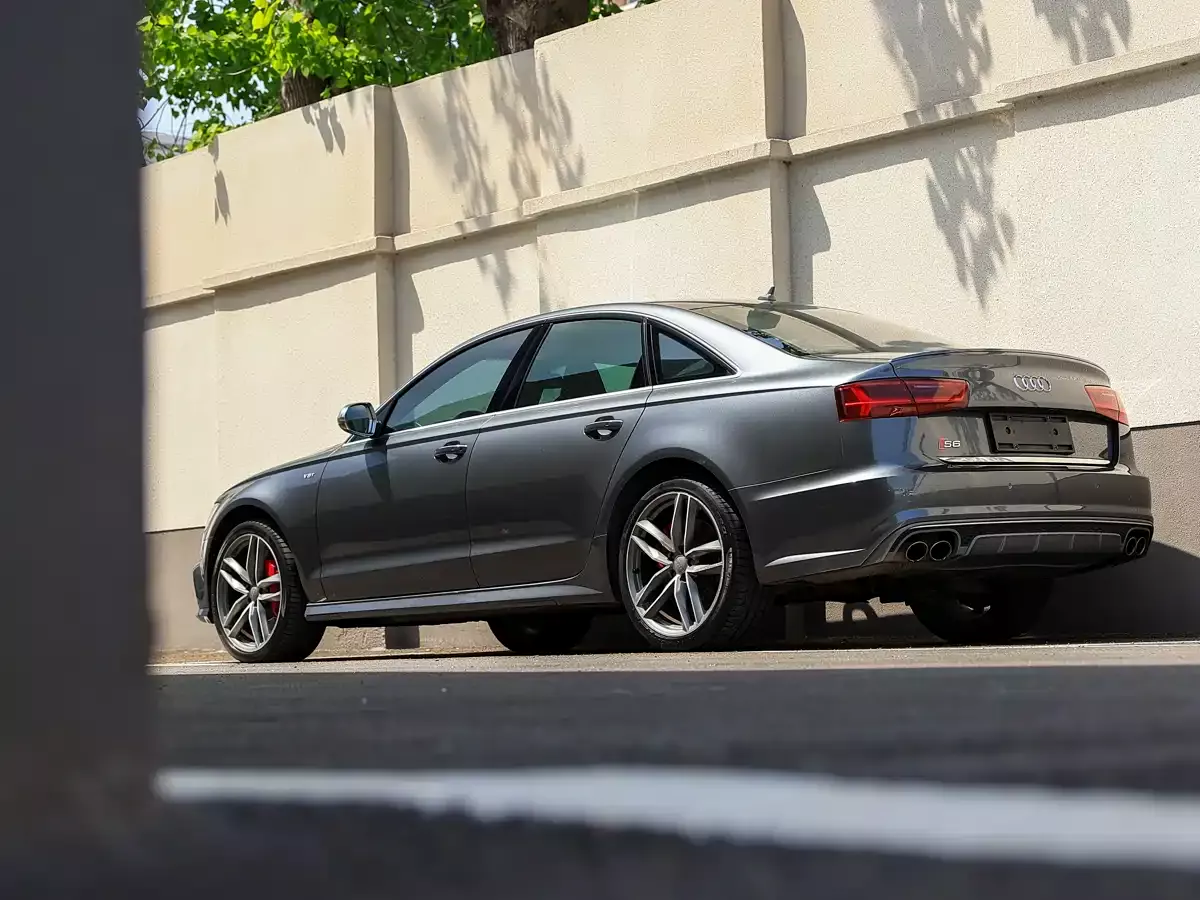 Audi S6 2017 S6 4.0TFSI фото 4
