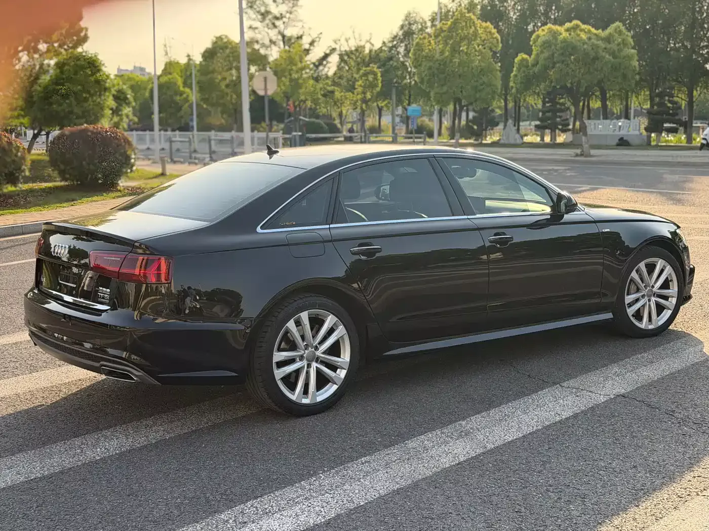 Audi A6L 2018 30th Anniversary 45 TFSI quattro Luxury фото 3