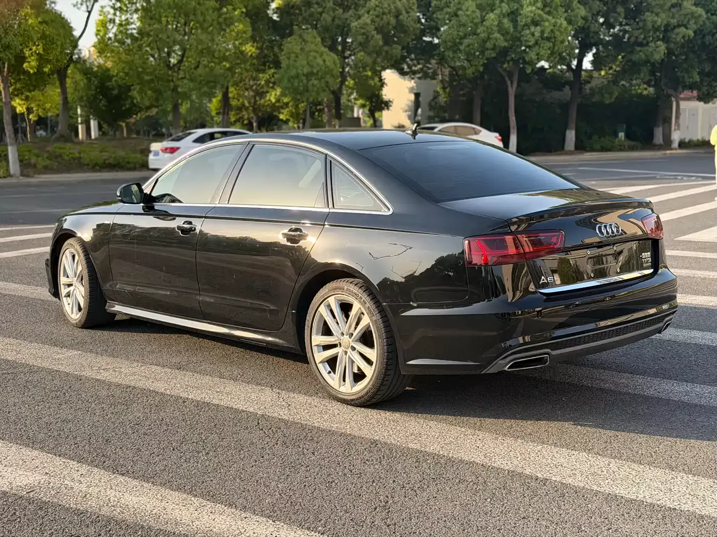 Audi A6L 2018 30th Anniversary 45 TFSI quattro Luxury фото 4