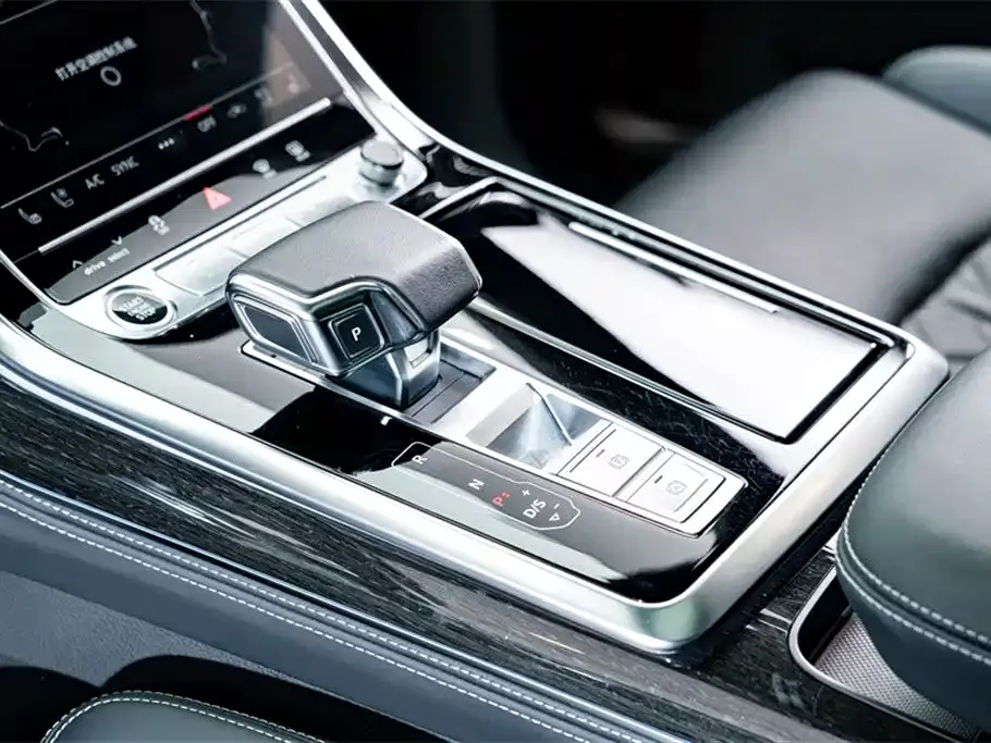 Audi Q8 2022 55 TFSI Exclusive Dynamic фото 13