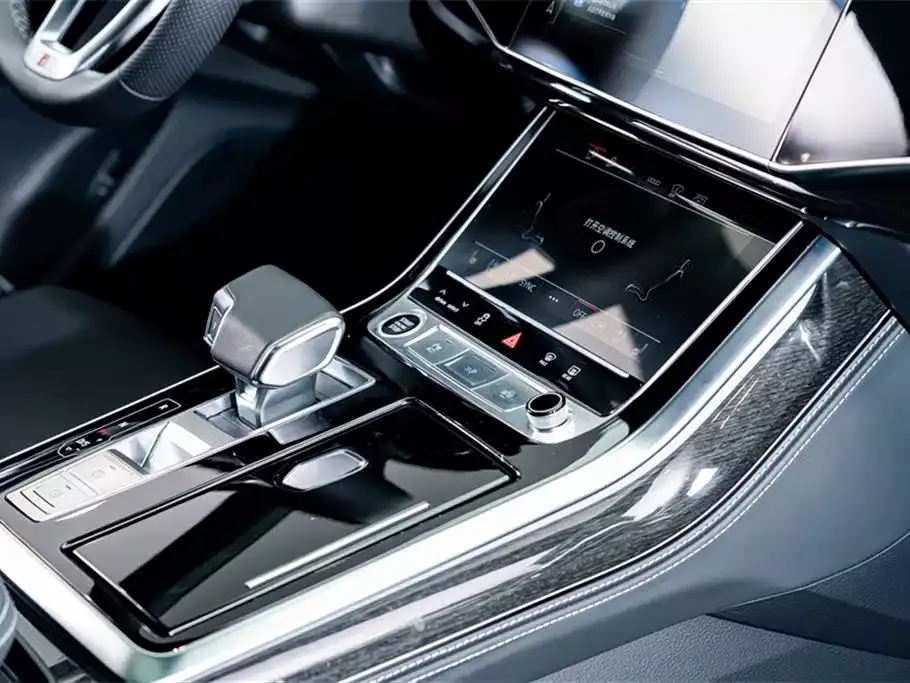 Audi Q8 2022 55 TFSI Exclusive Dynamic фото 20