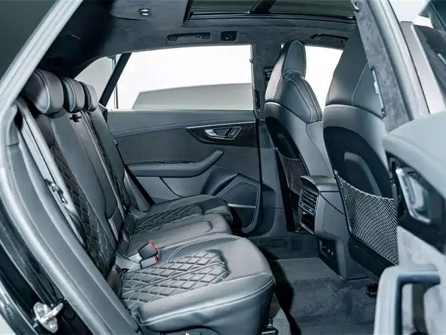Audi Q8 2022 55 TFSI Exclusive Dynamic фото 22