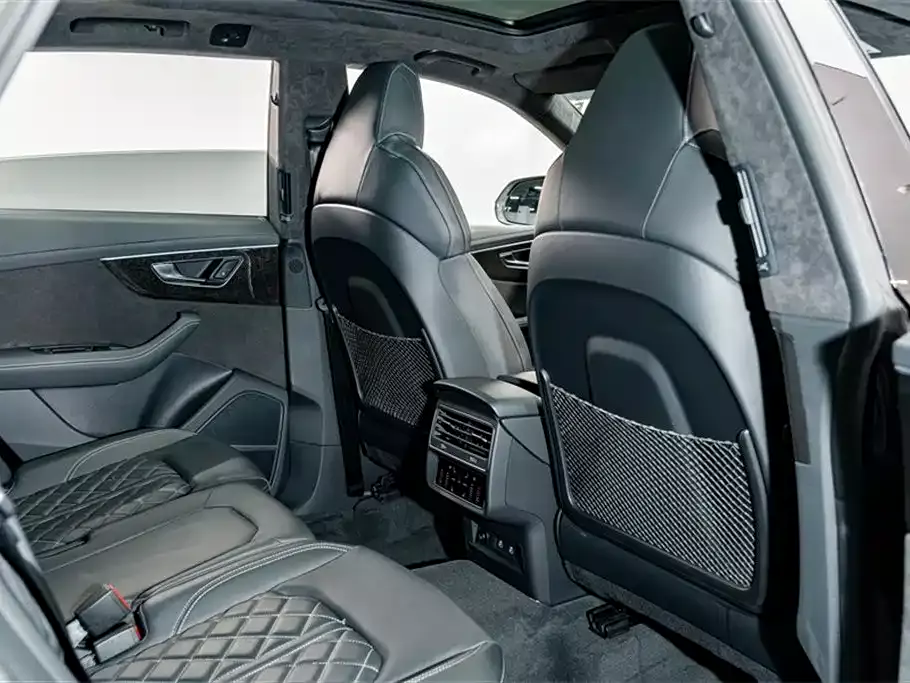 Audi Q8 2022 55 TFSI Exclusive Dynamic фото 23