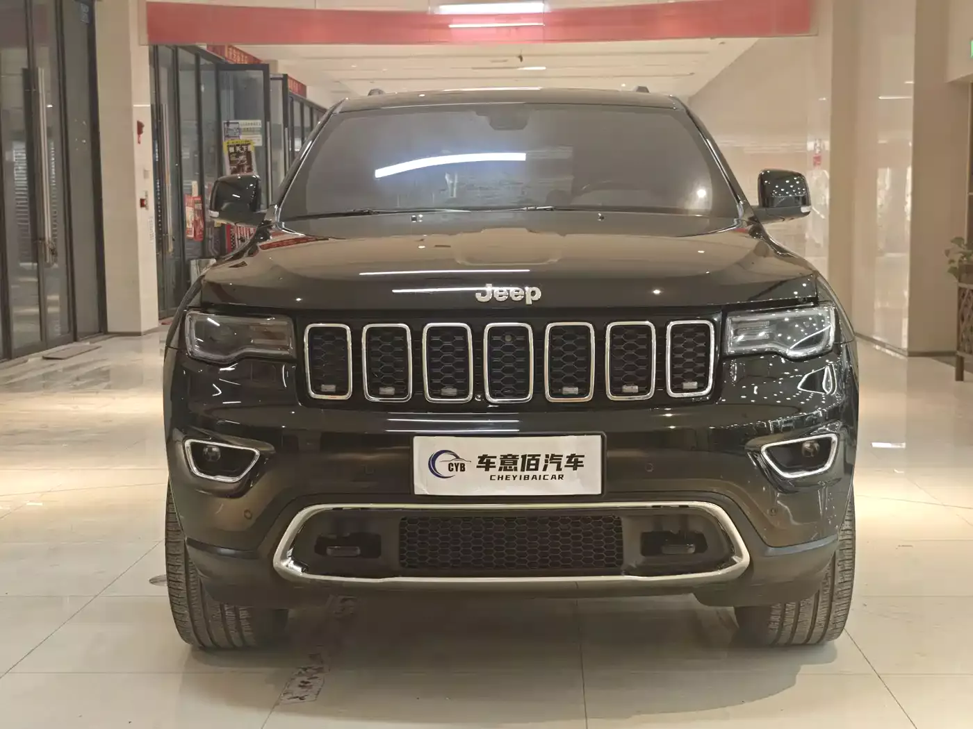 Jeep Grand Cherokee (Import) 2021 3.0L 80th Anniversary Edition фото 2