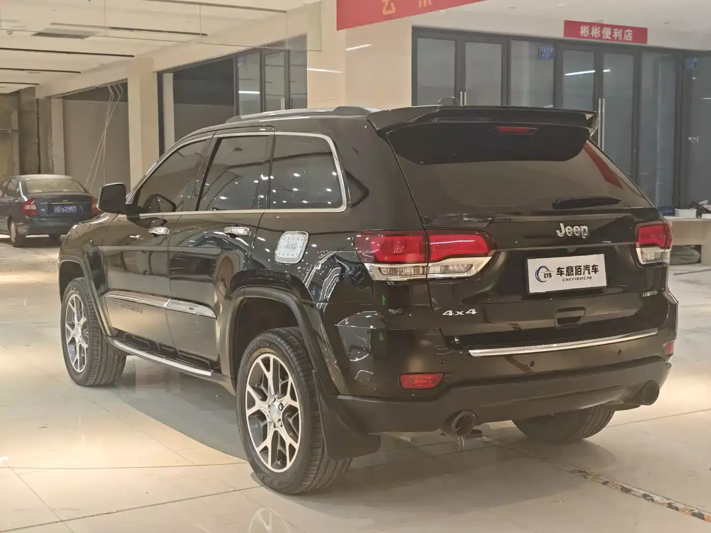 Jeep Grand Cherokee (Import) 2021 3.0L 80th Anniversary Edition фото 15