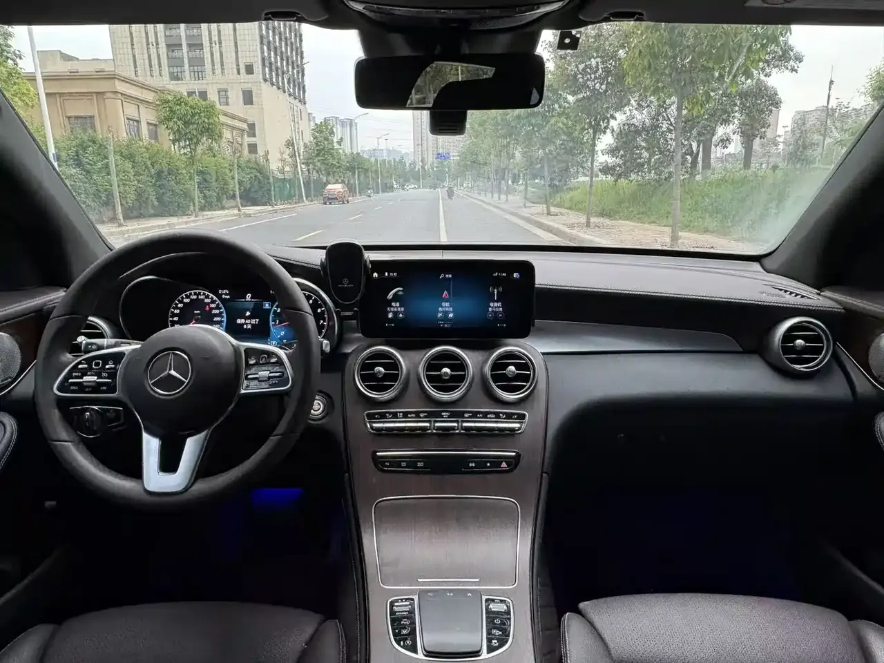 Mercedes-Benz GLC 2021 GLC 300 L 4MATIC Sporty фото 13