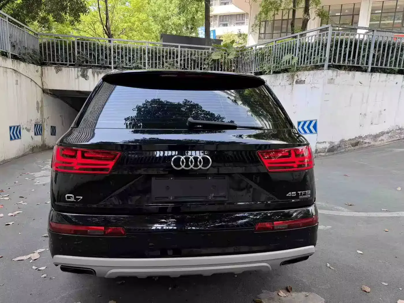 Audi Q7 2016 45 TFSI Technology фото 13
