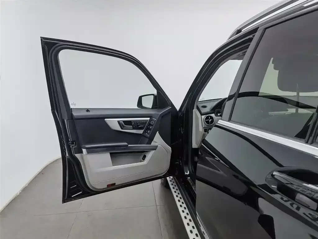 Mercedes-Benz GLK-Class 2013 GLK 300 4MATIC Dynamic Sunroof фото 8