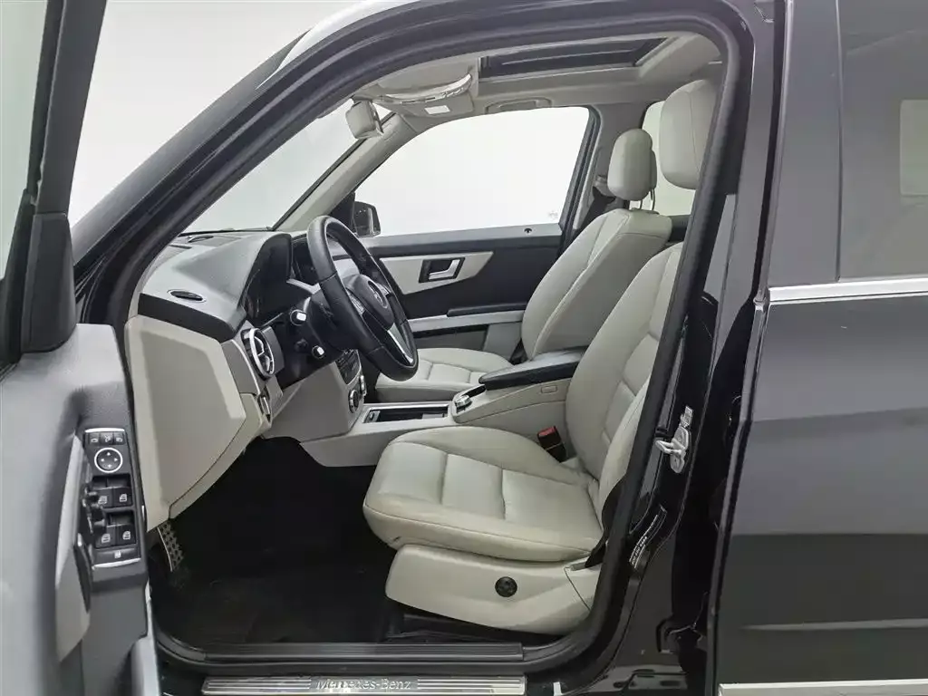 Mercedes-Benz GLK-Class 2013 GLK 300 4MATIC Dynamic Sunroof фото 10