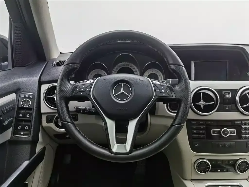 Mercedes-Benz GLK-Class 2013 GLK 300 4MATIC Dynamic Sunroof фото 11