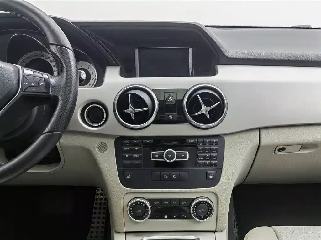 Mercedes-Benz GLK-Class 2013 GLK 300 4MATIC Dynamic Sunroof фото 12