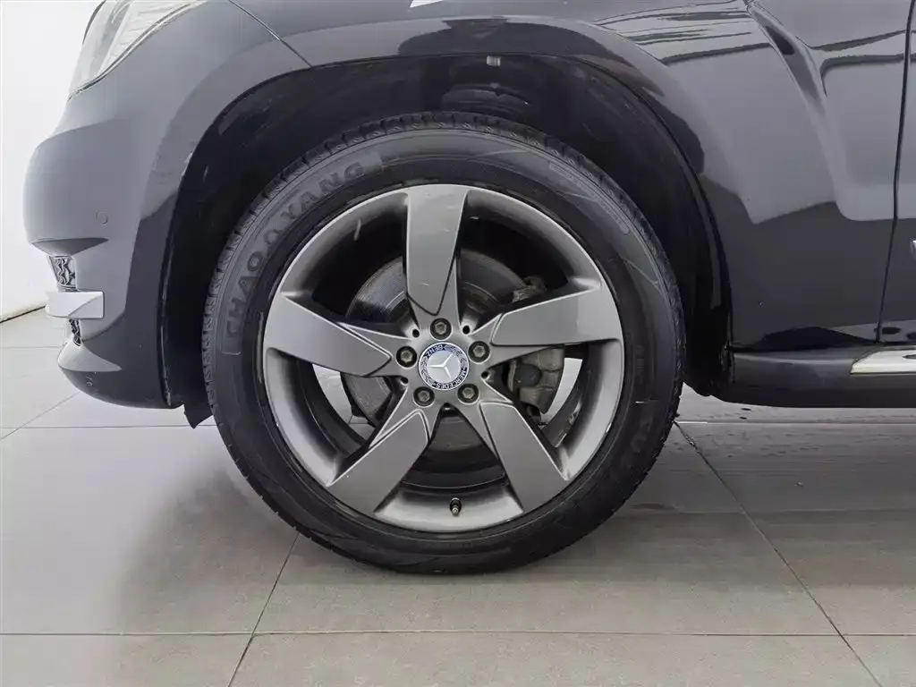 Mercedes-Benz GLK-Class 2013 GLK 300 4MATIC Dynamic Sunroof фото 17