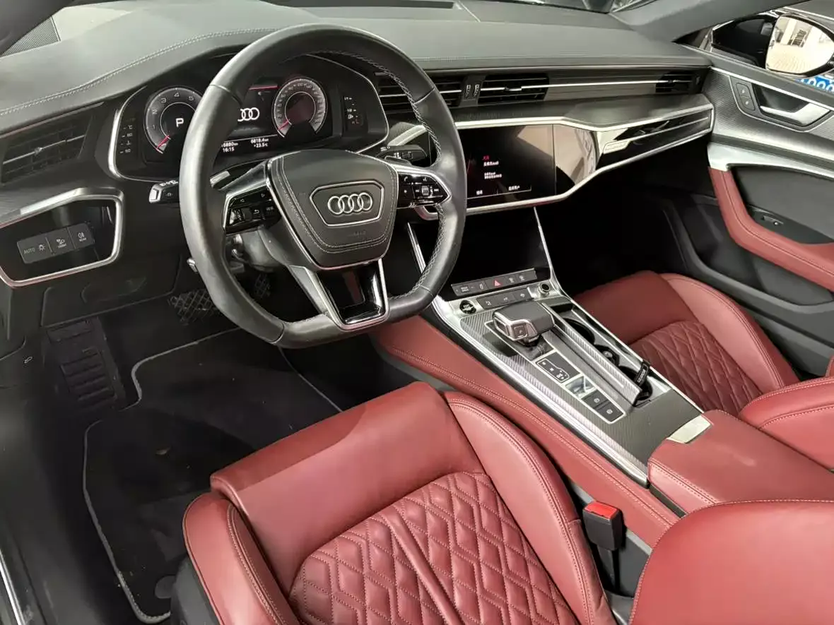 Audi A7L 2024 45 TFSI quattro Black Warrior Edition фото 4