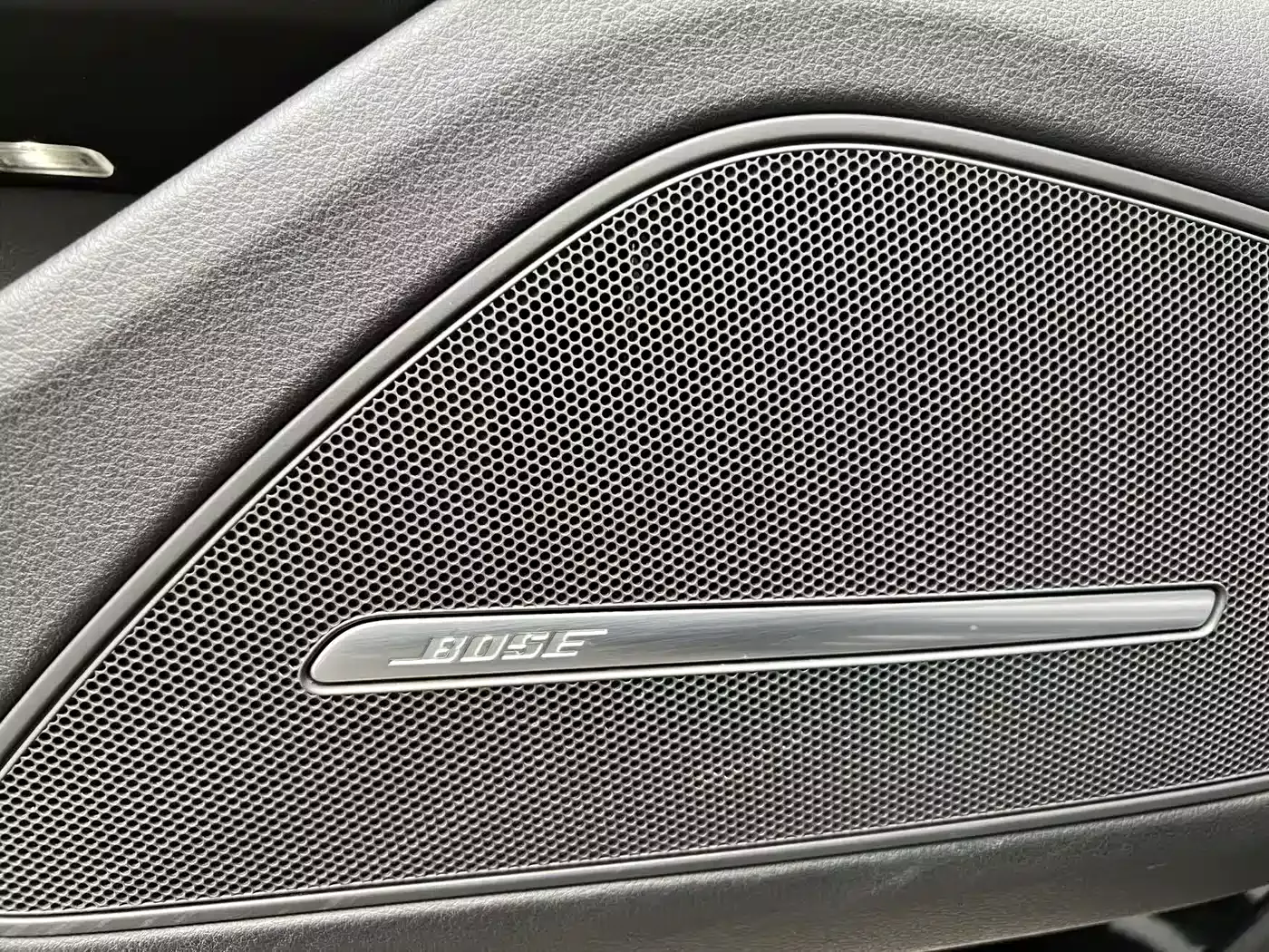 Audi A8 2017 A8L 45 TFSI quattro Luxury фото 9