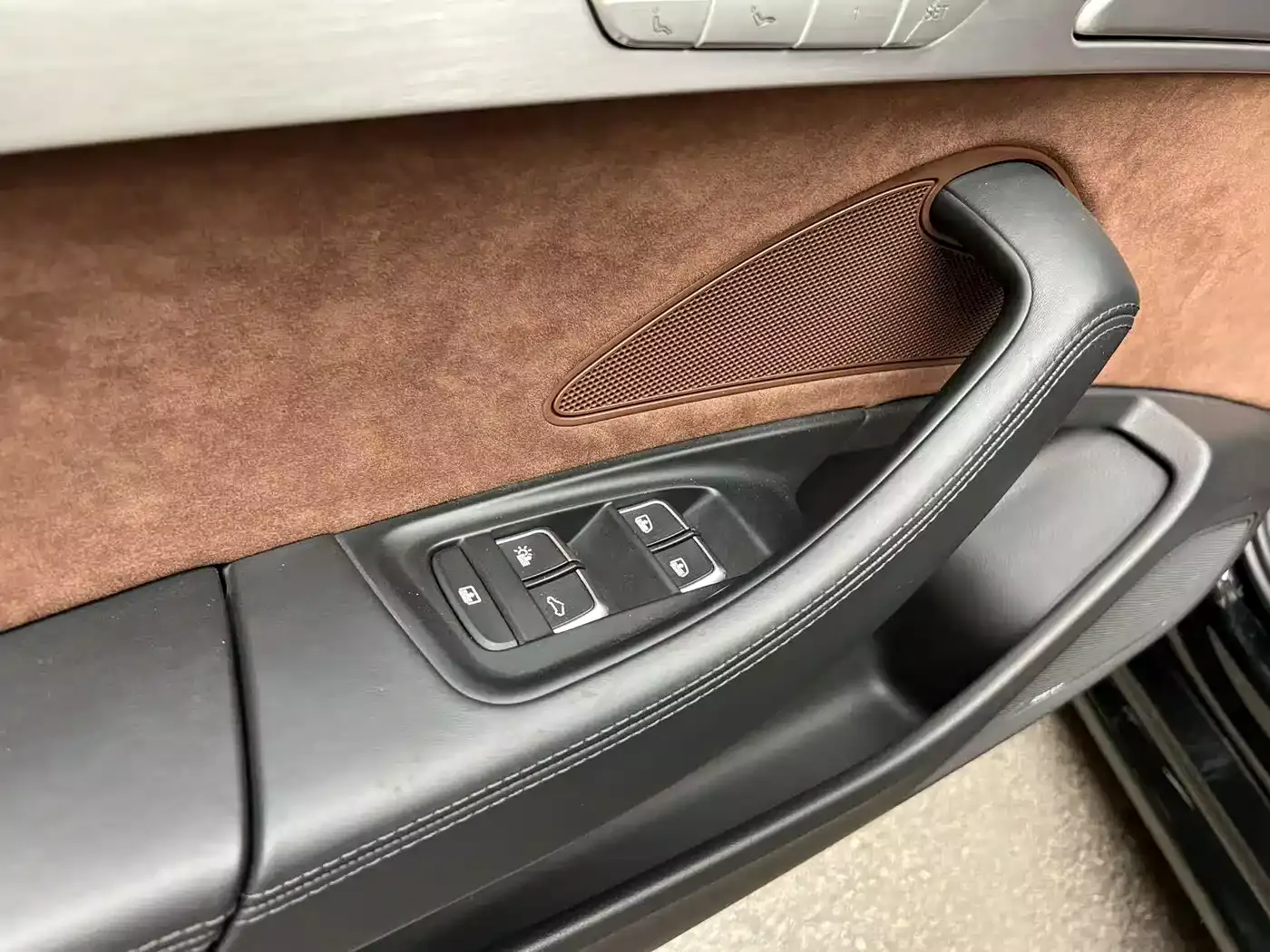 Audi A8 2017 A8L 45 TFSI quattro Luxury фото 13