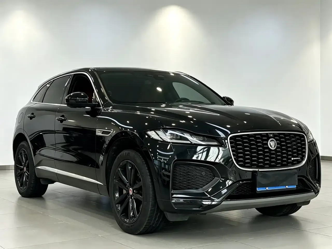 Jaguar F-PACE 2021 250PS R-Dynamic S фото 4