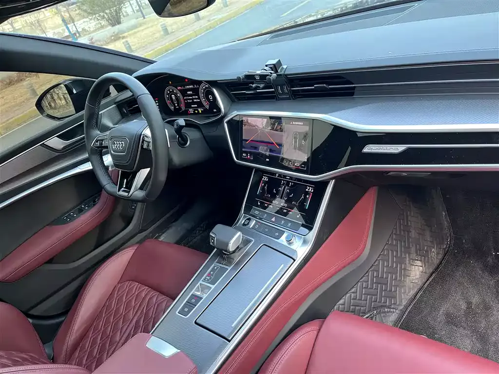 Audi A7L 2024 45 TFSI quattro Black Warrior Edition фото 13
