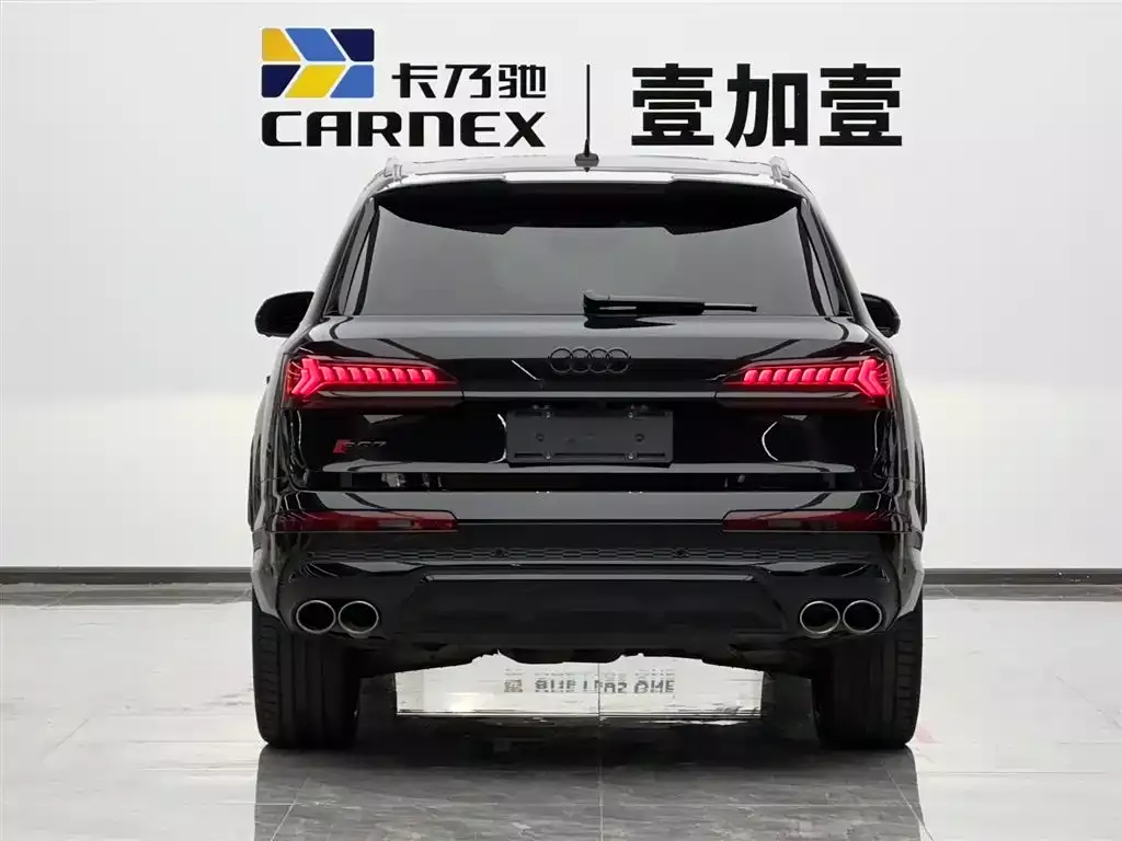 Audi SQ7 2024 4.0 TFSI Dark Knight Edition фото 18
