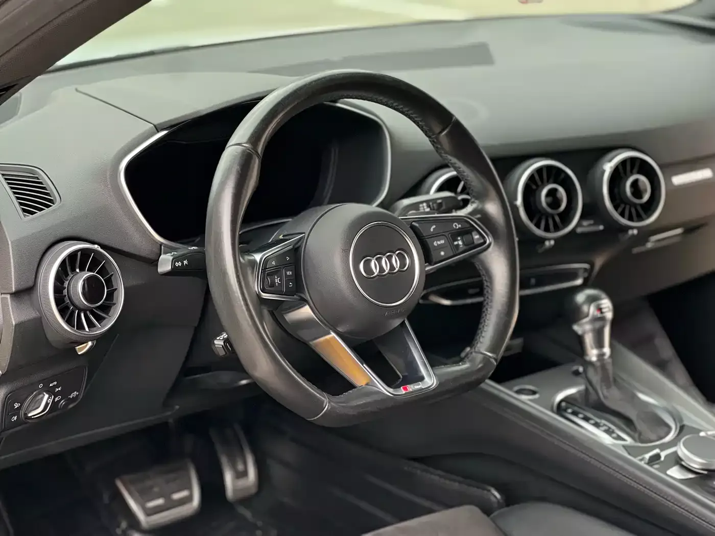 Audi TT 2015 TT Coupe 45 TFSI фото 13