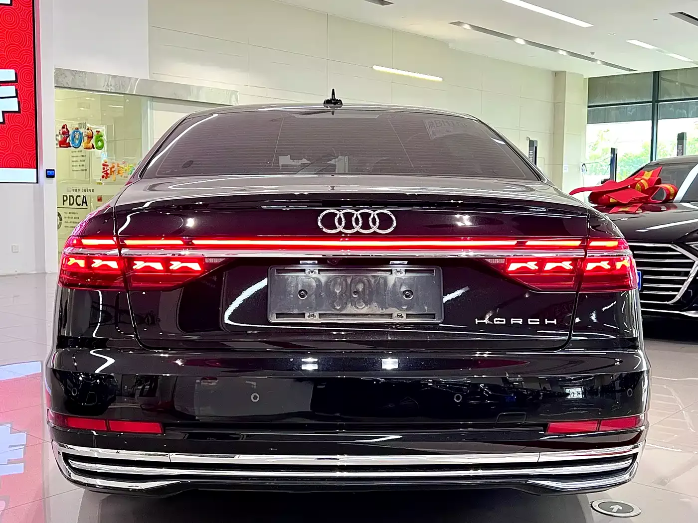 Audi A8 2022 A8L Horch Founder's Edition Legendary фото 10