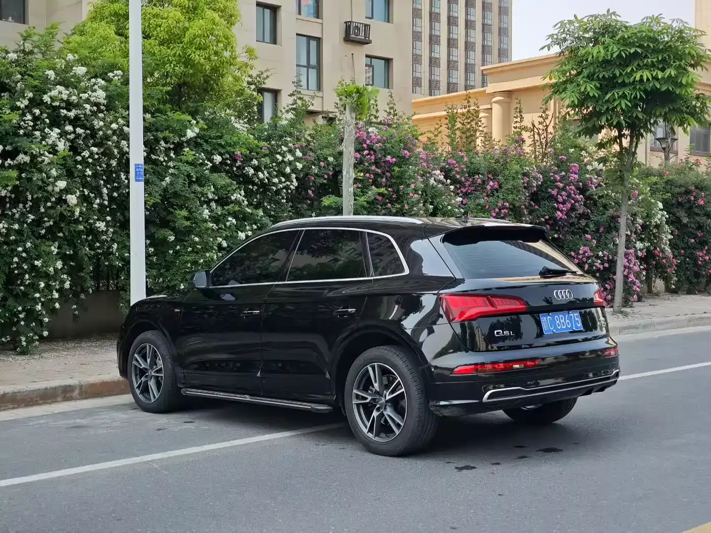 Audi Q5L 2020 40 TFSI Prestige Fashion фото 9