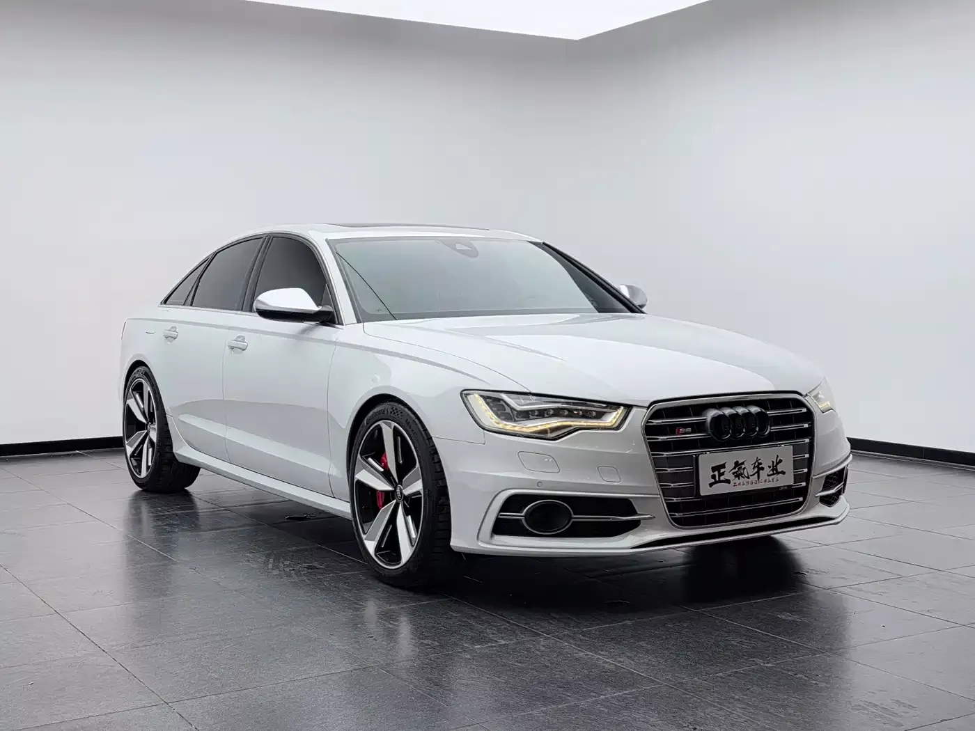 Audi S6 2013 S6 4.0TFSI фото 4