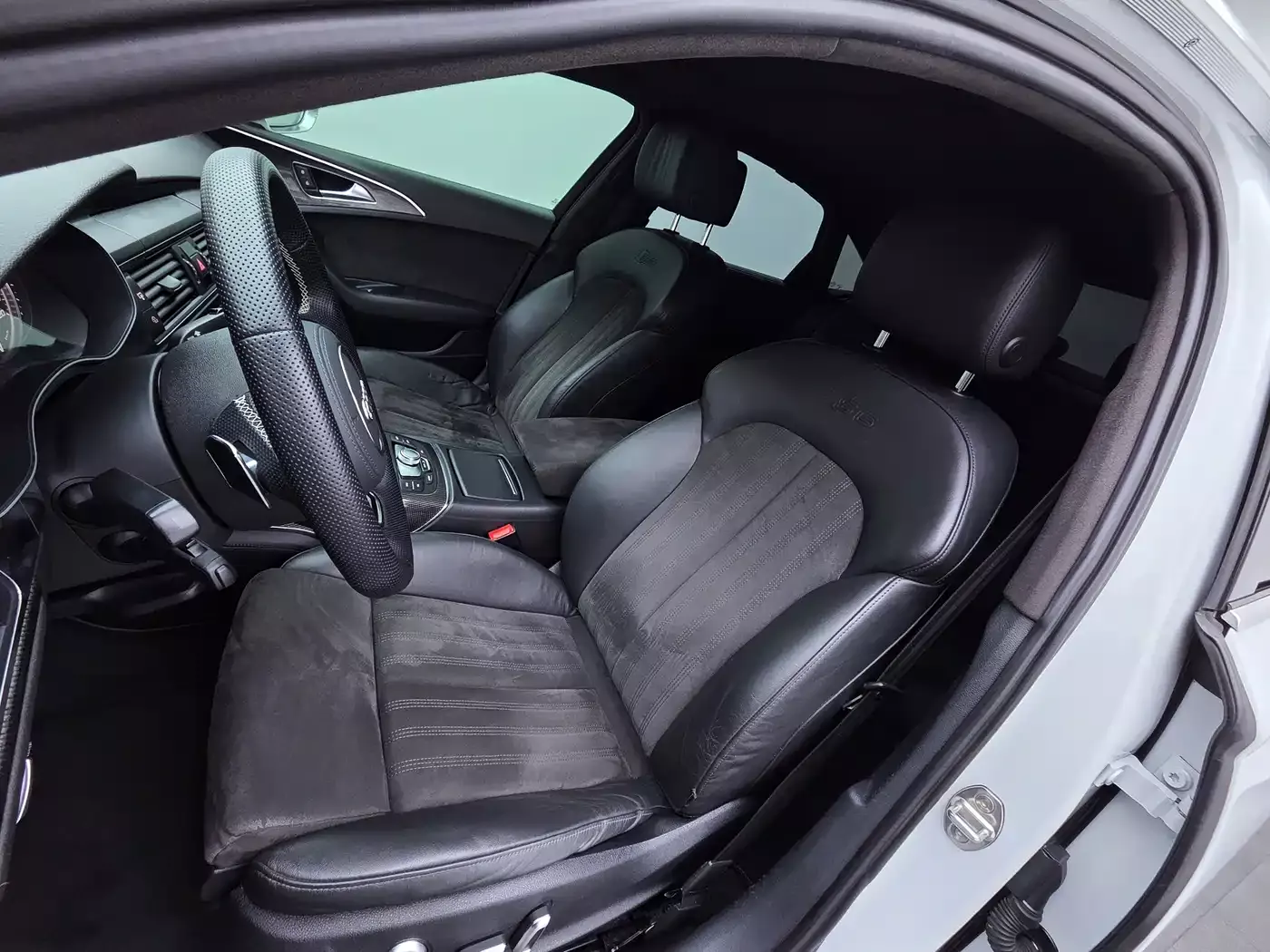 Audi S6 2013 S6 4.0TFSI фото 5