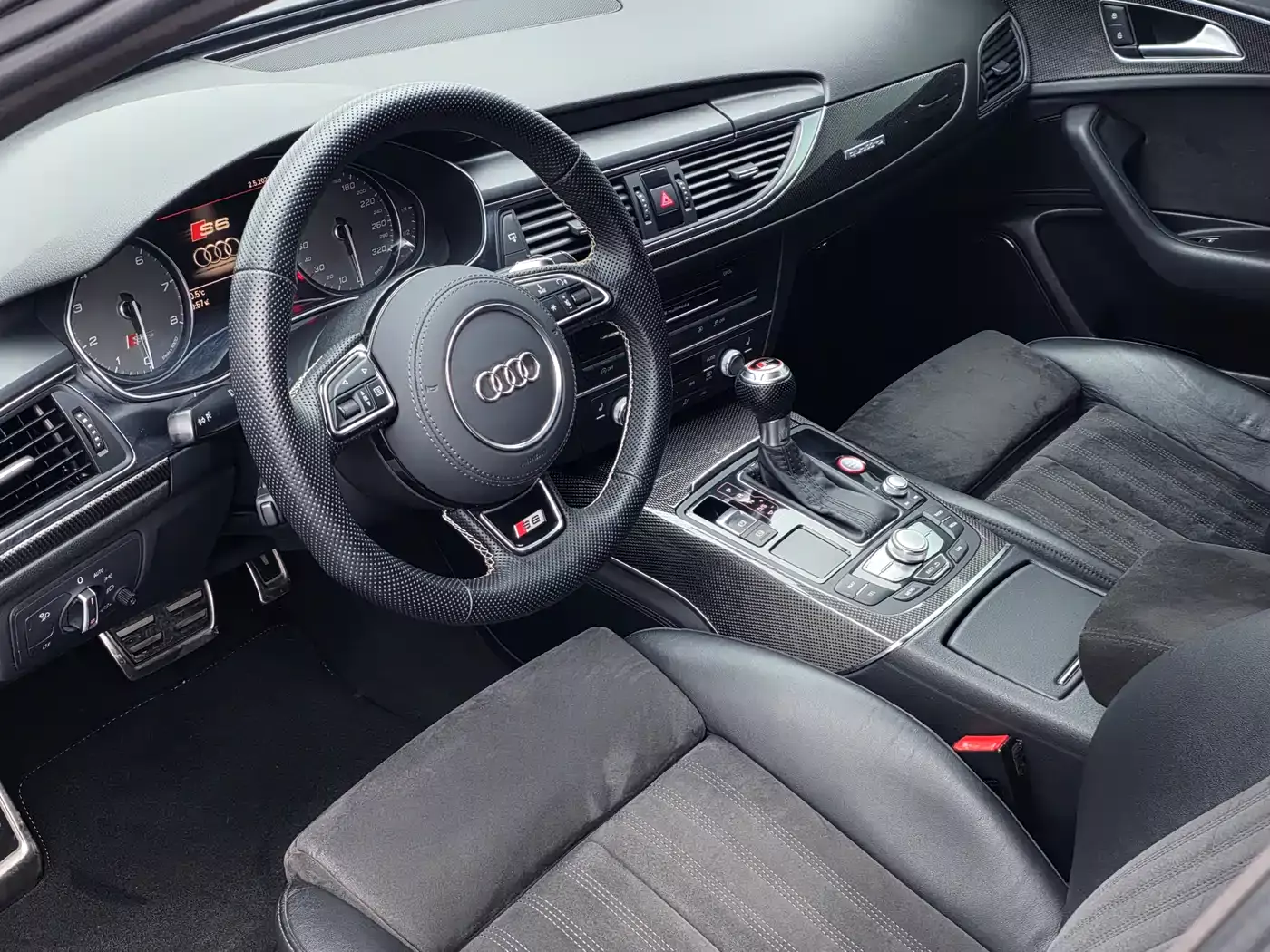 Audi S6 2013 S6 4.0TFSI фото 14