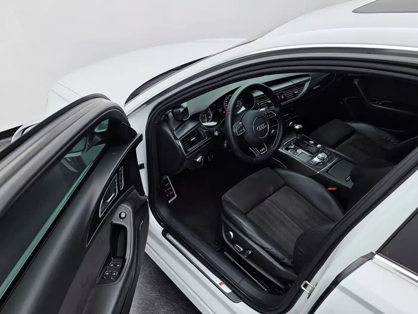 Audi S6 2013 S6 4.0TFSI фото 15