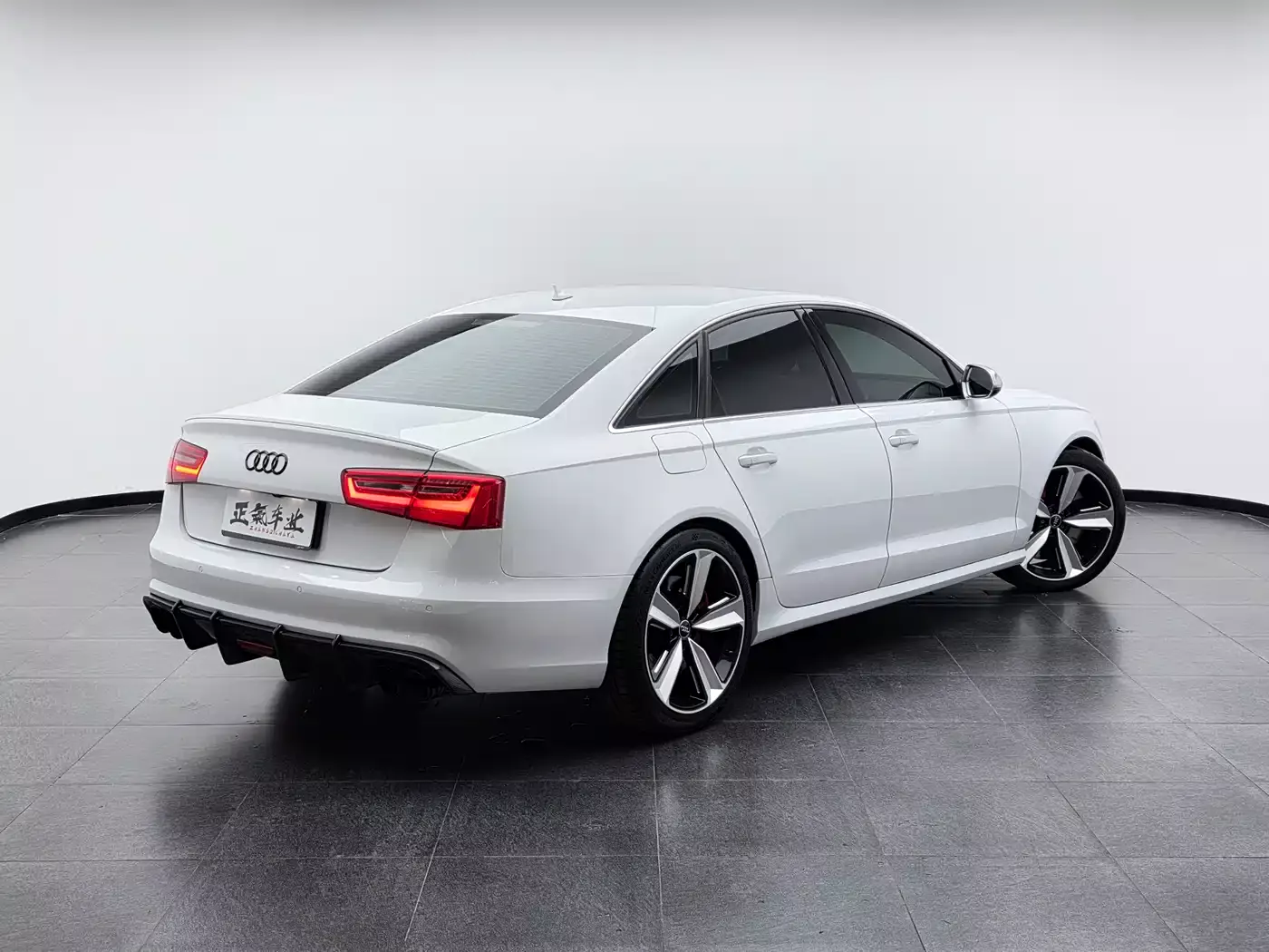 Audi S6 2013 S6 4.0TFSI фото 17