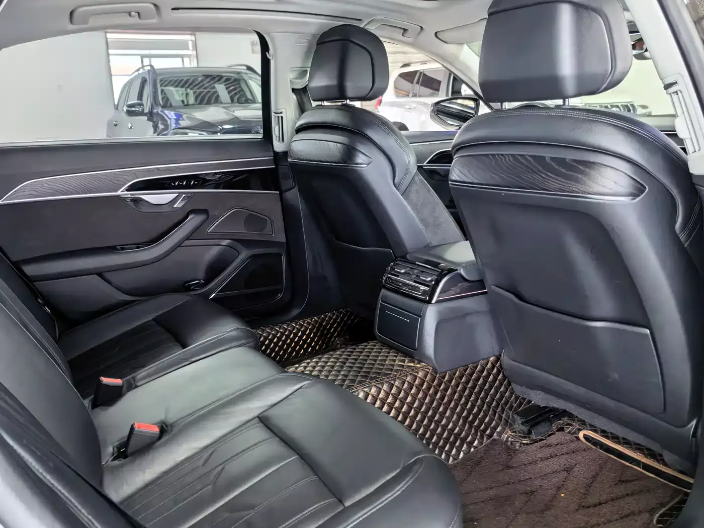 Audi A8 2019 Plus A8L 50 TFSI quattro Comfort фото 11