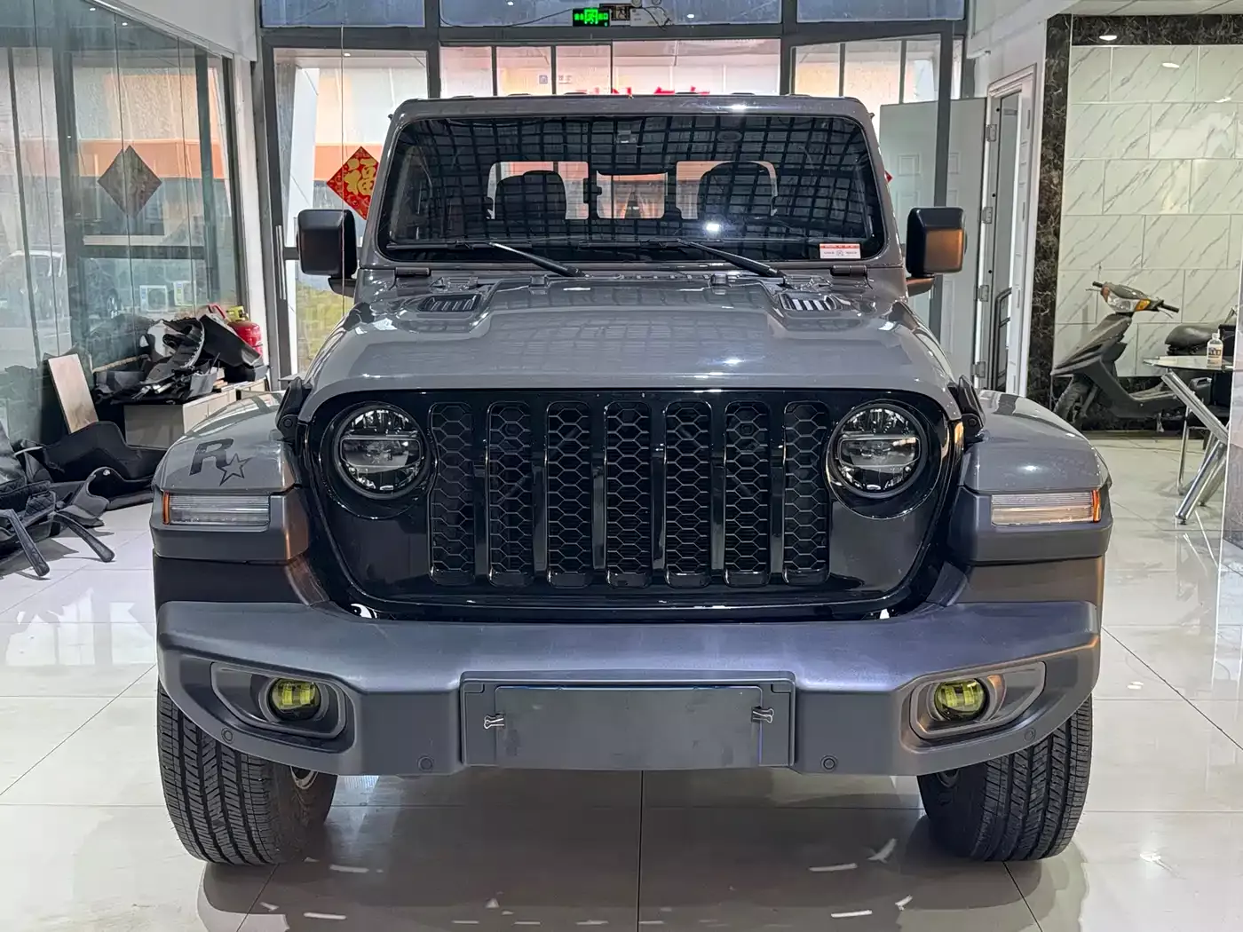 Jeep Gladiator 2022 3.6L Pioneer Edition фото 2