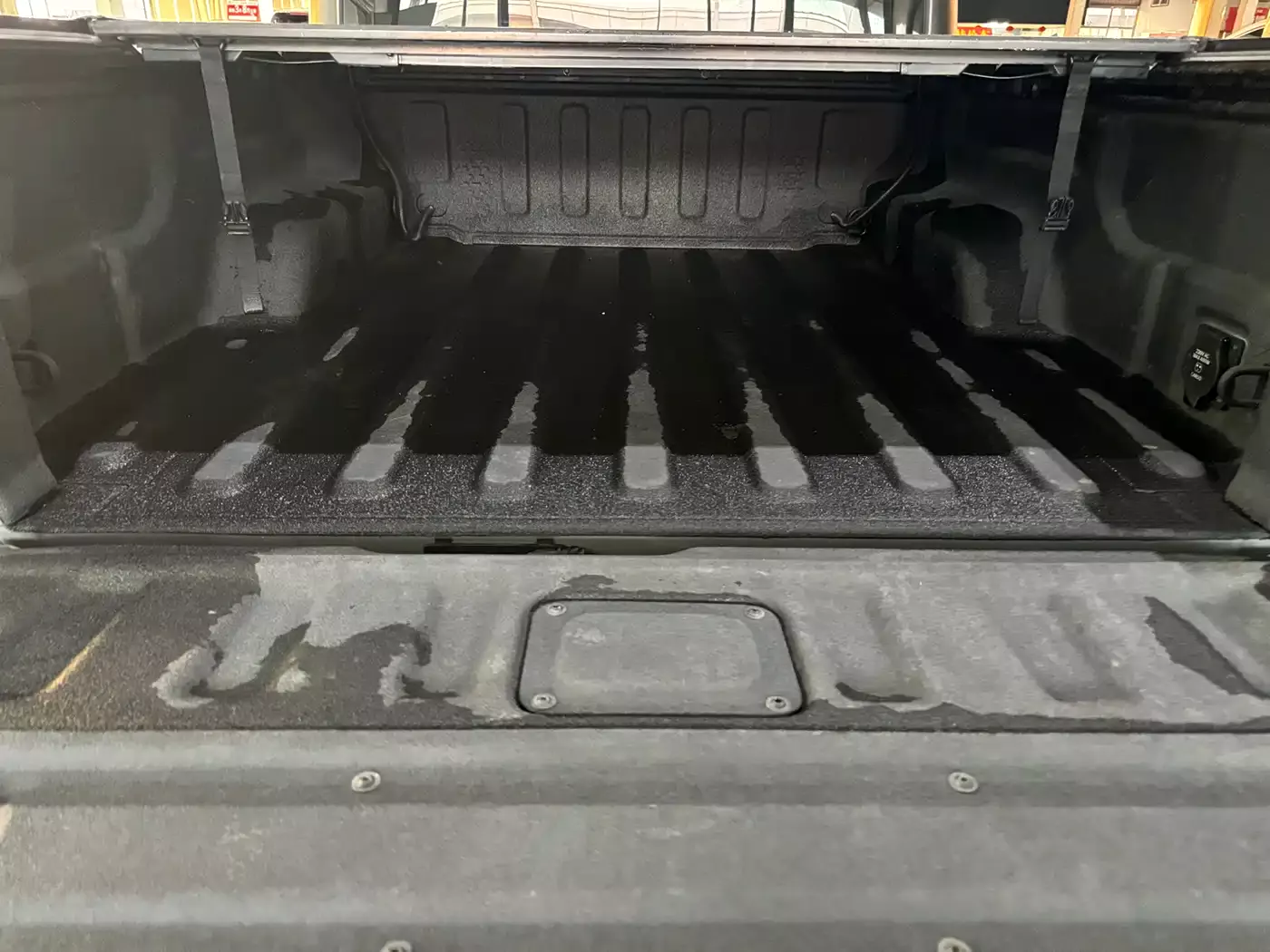 Jeep Gladiator 2022 3.6L Pioneer Edition фото 11