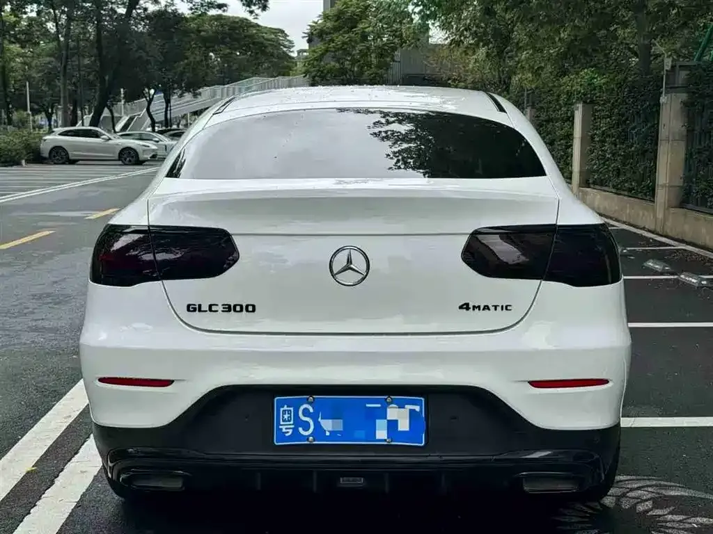 Mercedes-Benz GLC Coupe 2020 GLC 260 4MATIC Coupe SUV фото 5