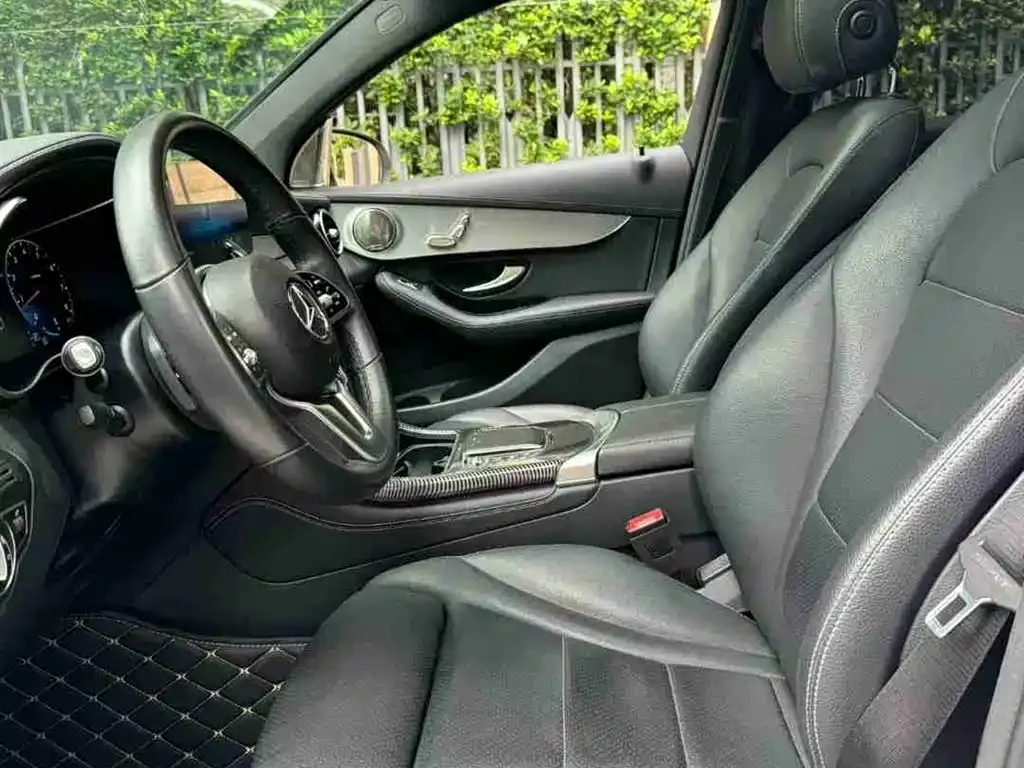 Mercedes-Benz GLC Coupe 2020 GLC 260 4MATIC Coupe SUV фото 9
